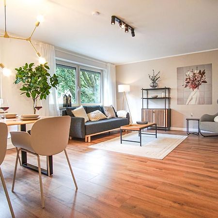 Homefy Bright And Cozy Holiday Apartment - Washer & Dryer - Free Parking Essen Esterno foto