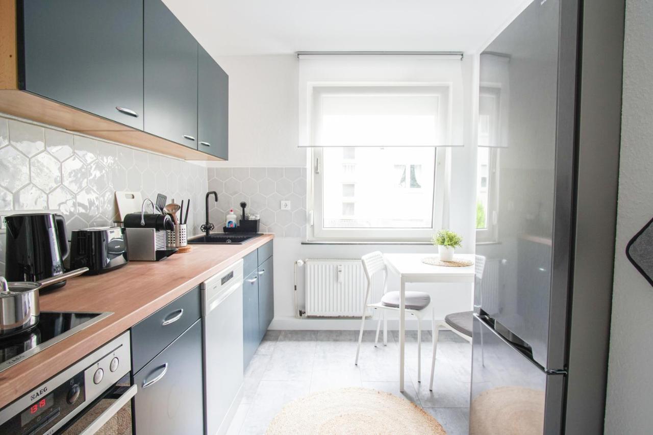 Homefy Bright And Cozy Holiday Apartment - Washer & Dryer - Free Parking Essen Esterno foto