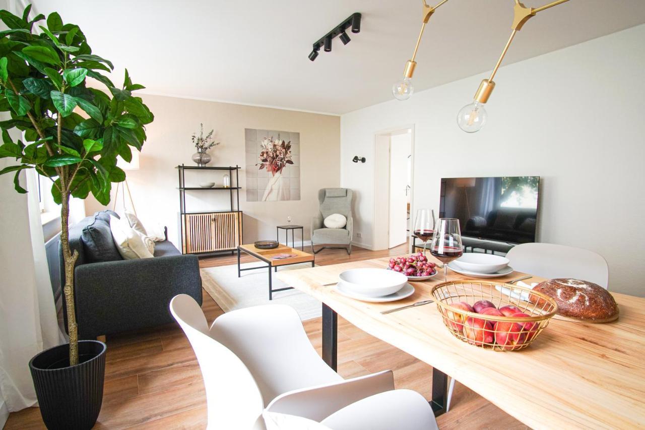 Homefy Bright And Cozy Holiday Apartment - Washer & Dryer - Free Parking Essen Esterno foto